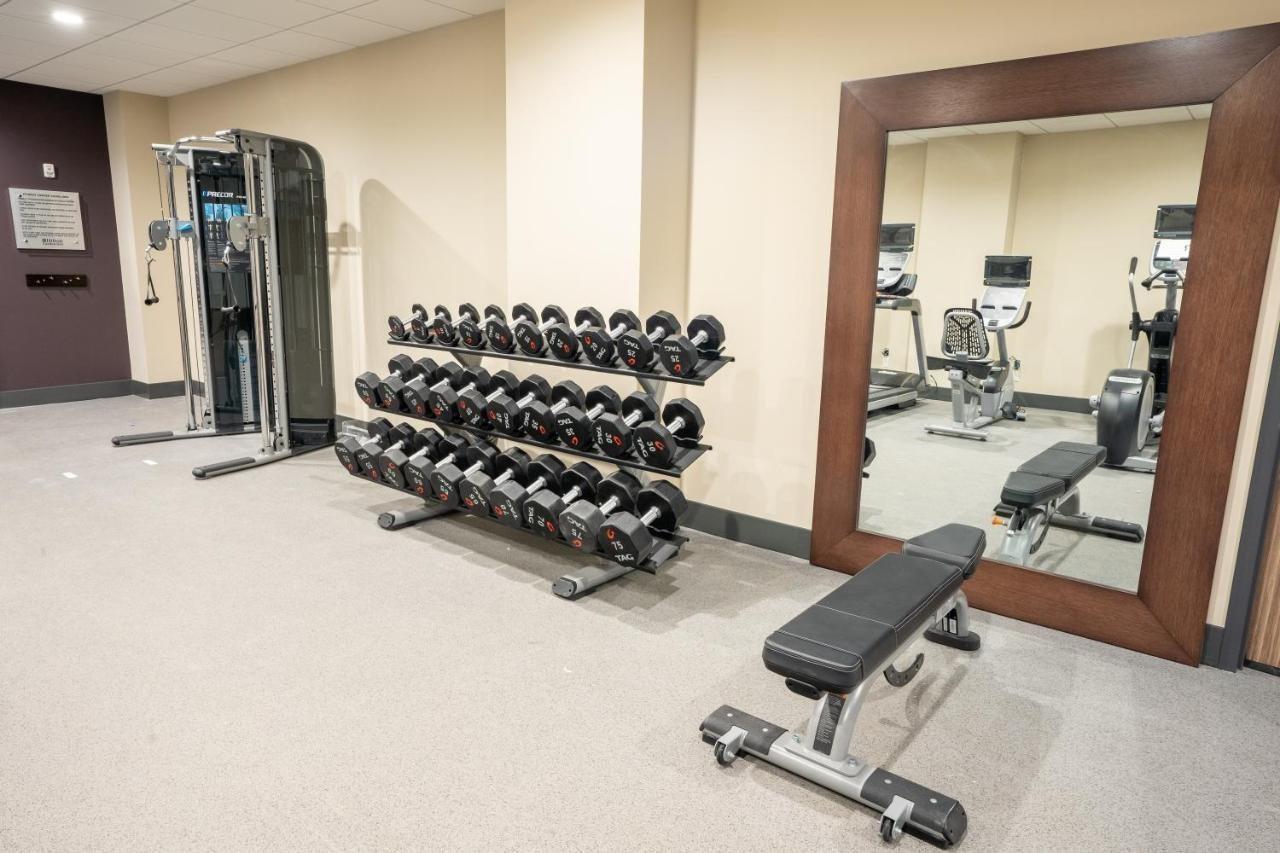 Hilton Garden Inn Wichita Downtown, Ks מראה חיצוני תמונה