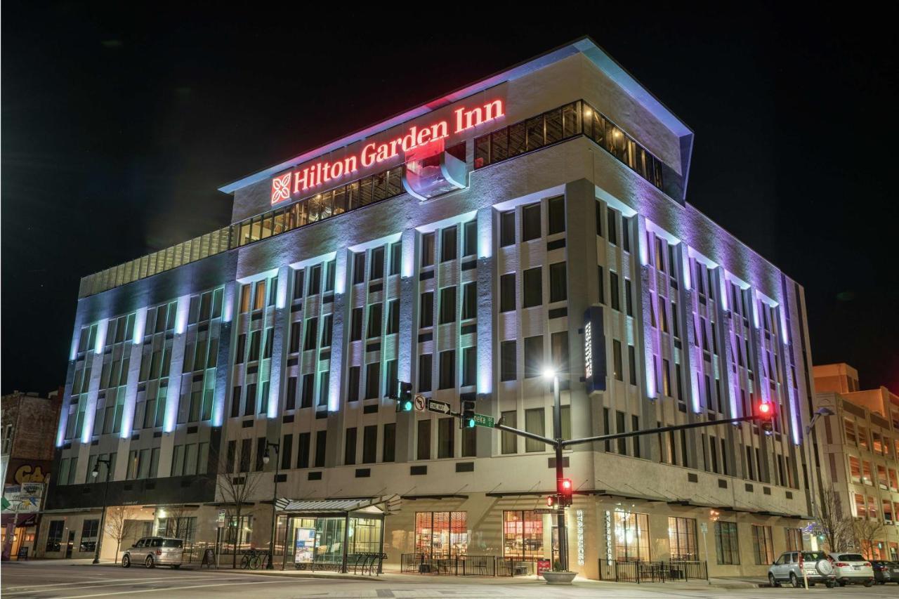 Hilton Garden Inn Wichita Downtown, Ks מראה חיצוני תמונה