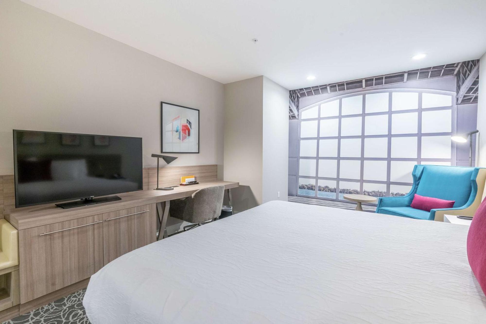 Hilton Garden Inn Wichita Downtown, Ks מראה חיצוני תמונה